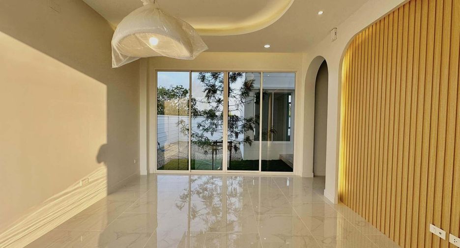 Villa en venta de 3 habitaciones en Saraphi, Chiang Mai