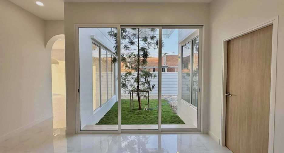 Villa en venta de 3 habitaciones en Saraphi, Chiang Mai