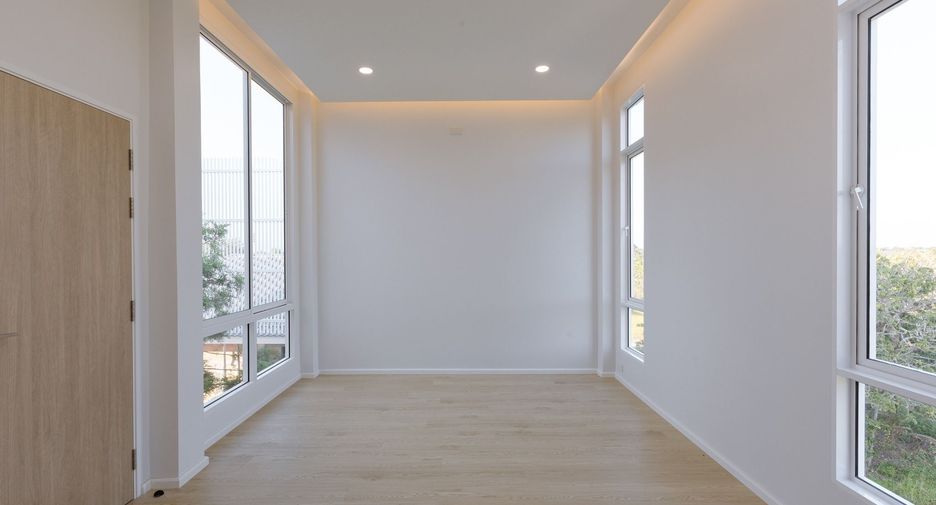 Villa en venta de 3 habitaciones en Saraphi, Chiang Mai