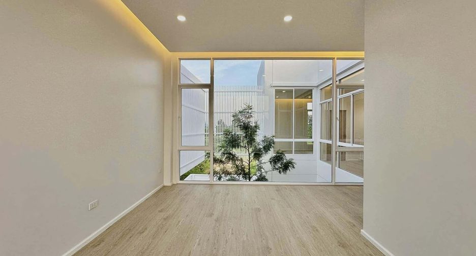 Villa en venta de 3 habitaciones en Saraphi, Chiang Mai
