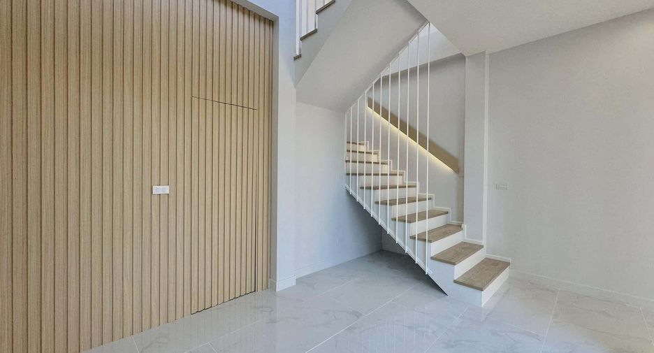 Villa en venta de 3 habitaciones en Saraphi, Chiang Mai