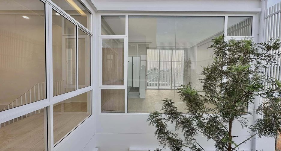 Villa en venta de 3 habitaciones en Saraphi, Chiang Mai