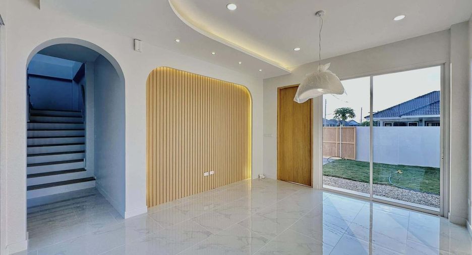 Villa en venta de 3 habitaciones en Saraphi, Chiang Mai