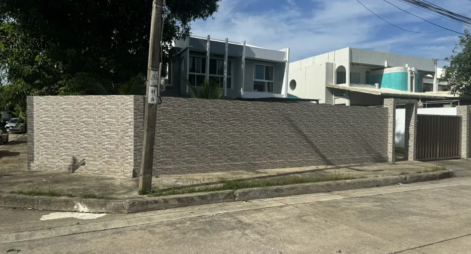 For sale 4 bedrooms house in Prawet, Bangkok