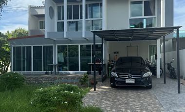 For sale 4 bedrooms house in Prawet, Bangkok