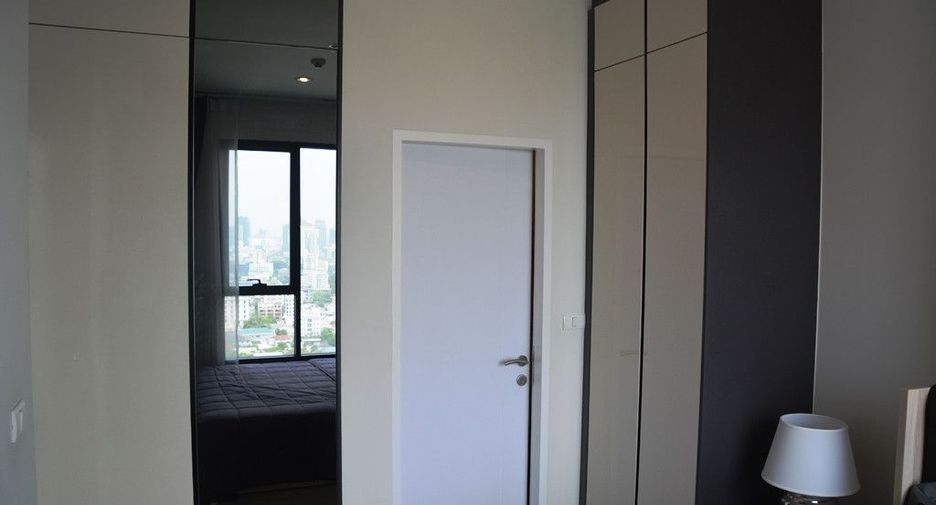For sale 1 bed condo in Watthana, Bangkok