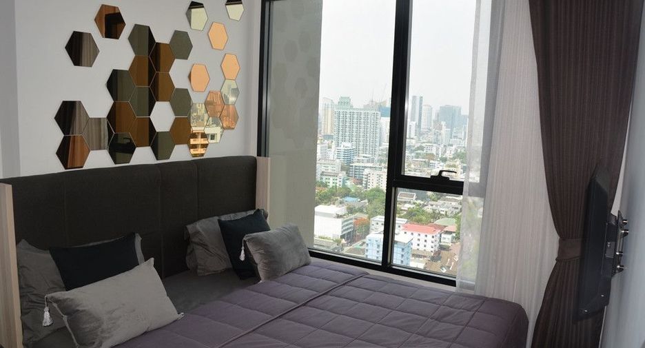 For sale 1 bed condo in Watthana, Bangkok