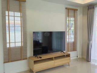 For rent 4 bedrooms house in Mueang Chiang Mai, Chiang Mai