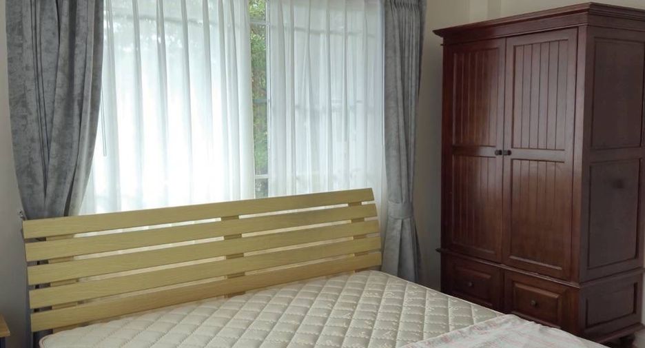 For rent 4 bedrooms house in Mueang Chiang Mai, Chiang Mai