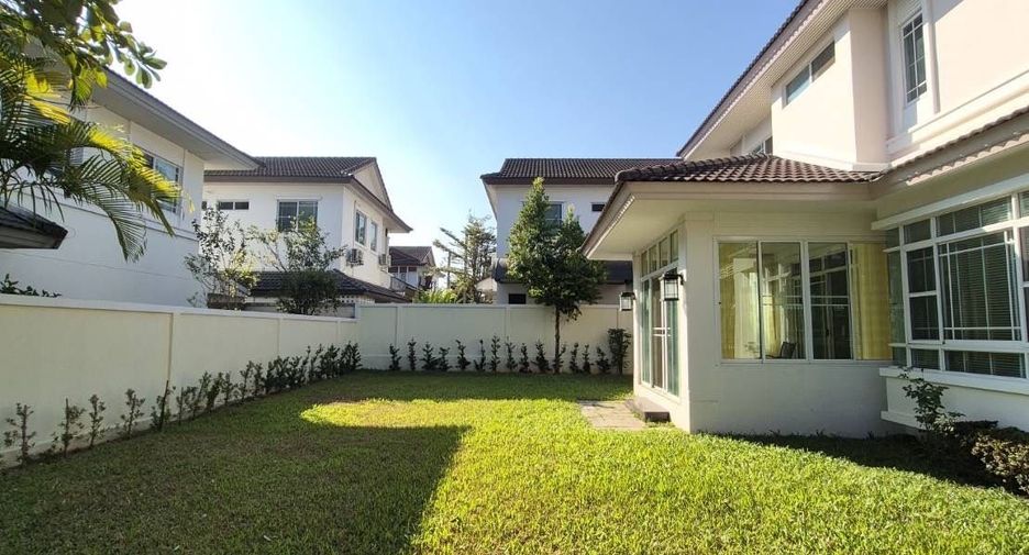 For rent 4 bedrooms house in Mueang Chiang Mai, Chiang Mai