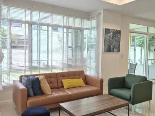 For rent 4 bedrooms house in Mueang Chiang Mai, Chiang Mai
