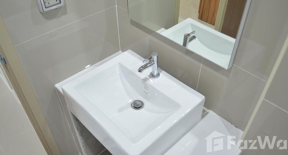 For rent studio apartment in Phra Khanong, Bangkok