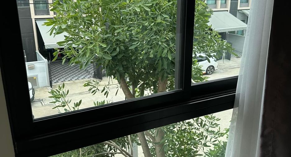 For sale and for rent 3 bedrooms townhouse in Bang Phli, Samut Prakan