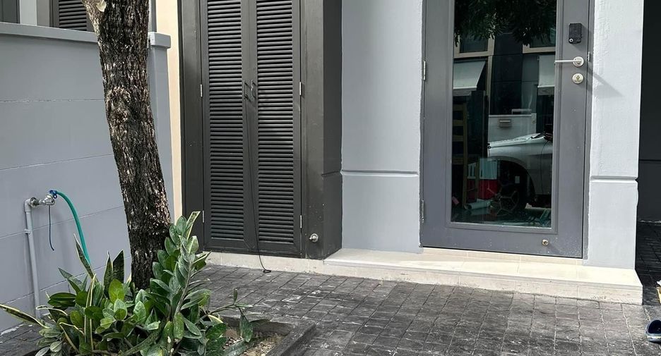 For sale and for rent 3 bedrooms townhouse in Bang Phli, Samut Prakan