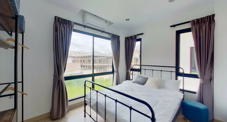 For sale 3 bedrooms house in Mueang Chiang Mai, Chiang Mai