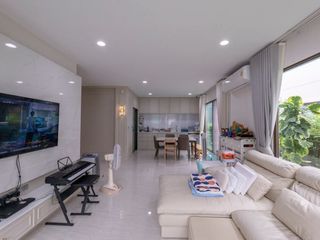 For sale and for rent 4 bedrooms house in Sai Mai, Bangkok
