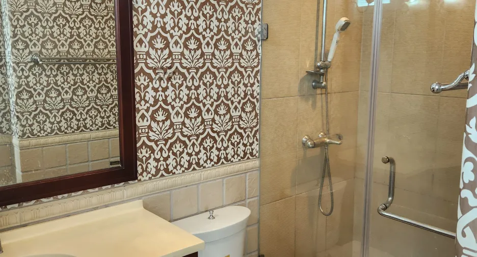 Wohnung zum Kauf und zur Miete mit 3 Zimmer in Bang Phli, Samut Prakan