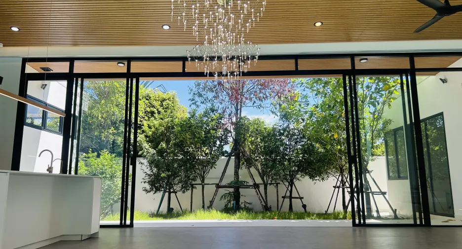 For sale 4 bedrooms house in Lak Si, Bangkok