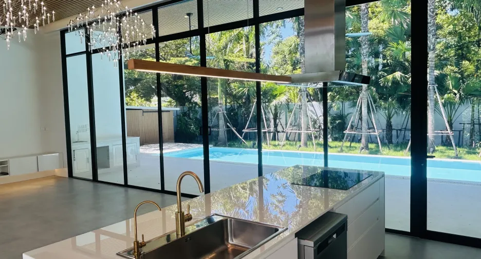 For sale 4 bedrooms house in Lak Si, Bangkok