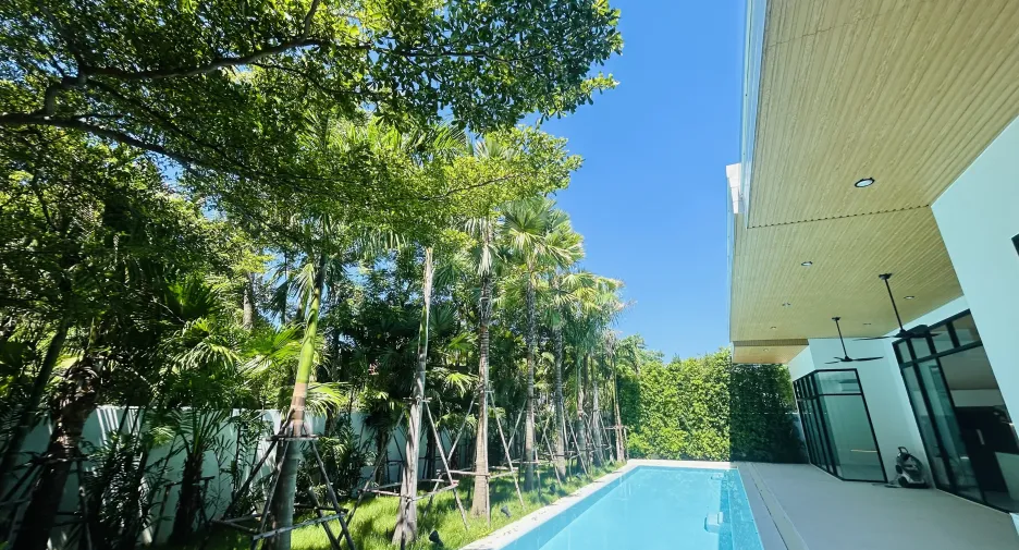 For sale 4 bedrooms house in Lak Si, Bangkok