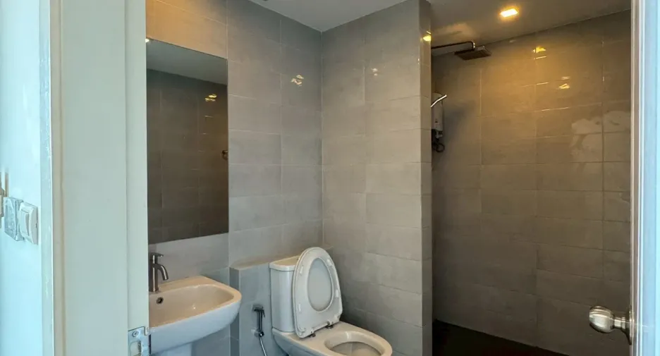 Wohnung zum Kauf und zur Miete mit 3 Zimmer in Bang Sao Thong, Samut Prakan
