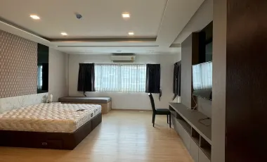 À vendre et à louer 3 chambres condo à Bang Sao Thong, Samut Prakan
