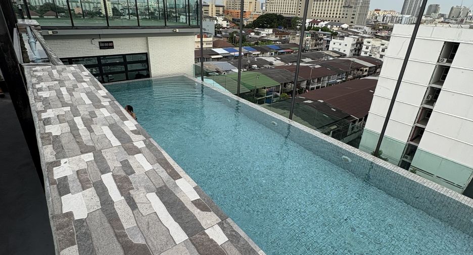 For rent 1 bed condo in Bang Kapi, Bangkok