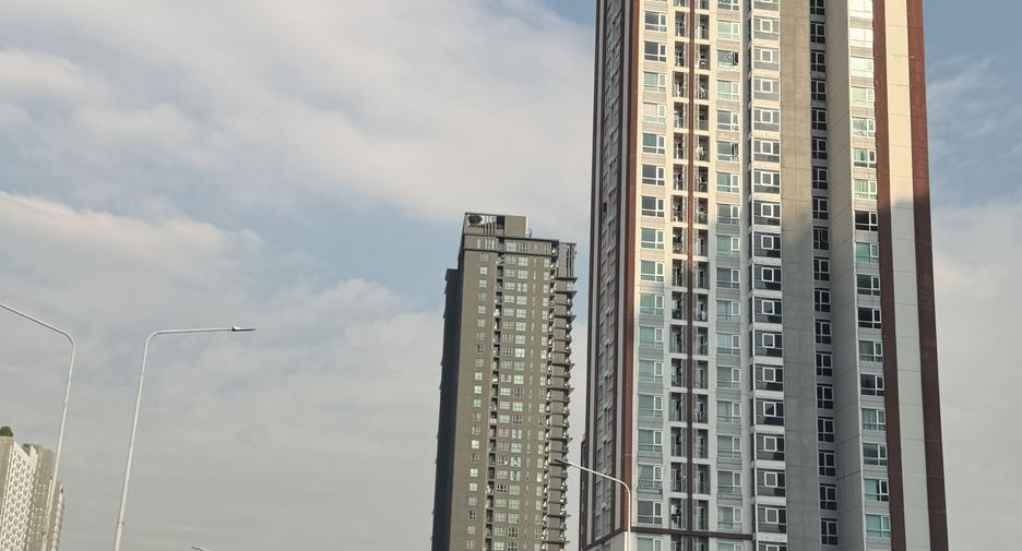 For sale 1 bed condo in Thon Buri, Bangkok