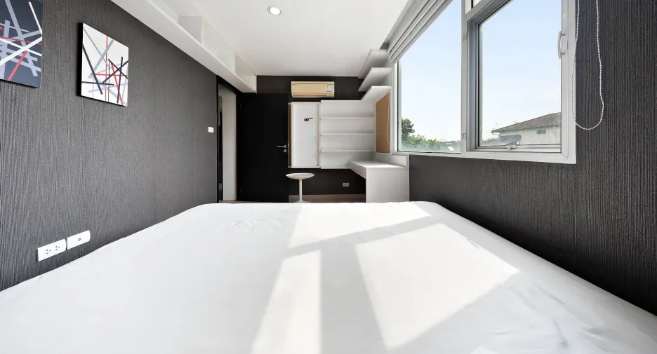 For sale and for rent 3 bedrooms condo in Chatuchak, Bangkok