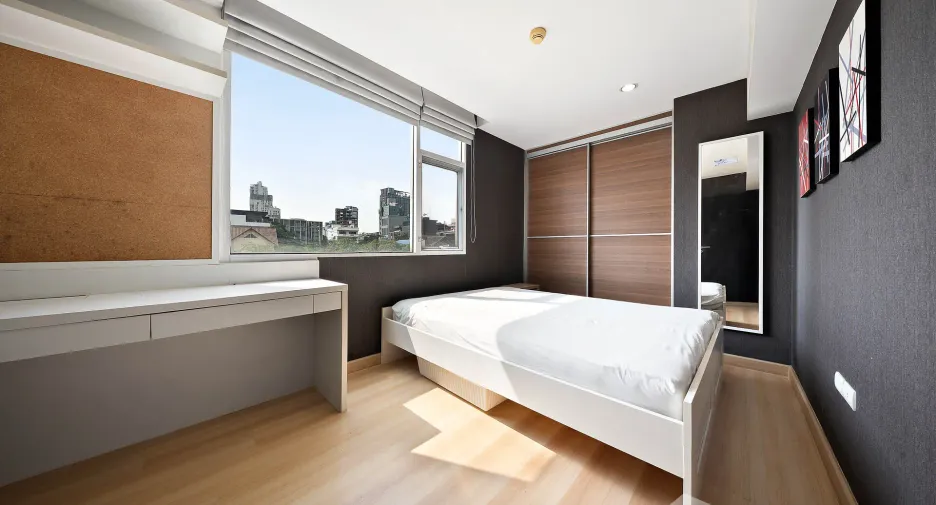 For sale and for rent 3 bedrooms condo in Chatuchak, Bangkok