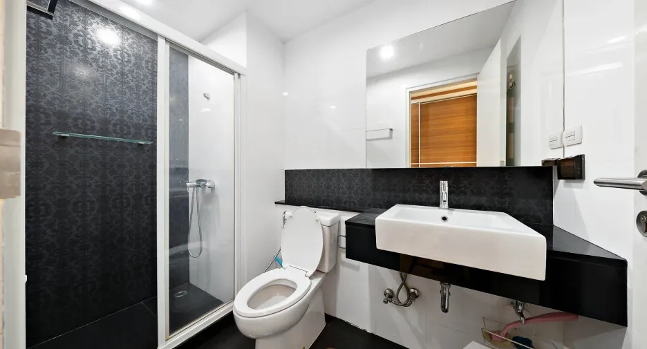 For sale and for rent 3 bedrooms condo in Chatuchak, Bangkok