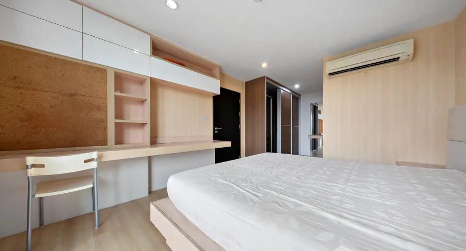For sale and for rent 3 bedrooms condo in Chatuchak, Bangkok
