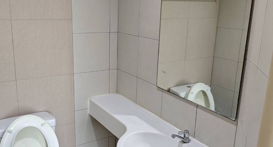For rent 1 bed condo in Wang Thonglang, Bangkok