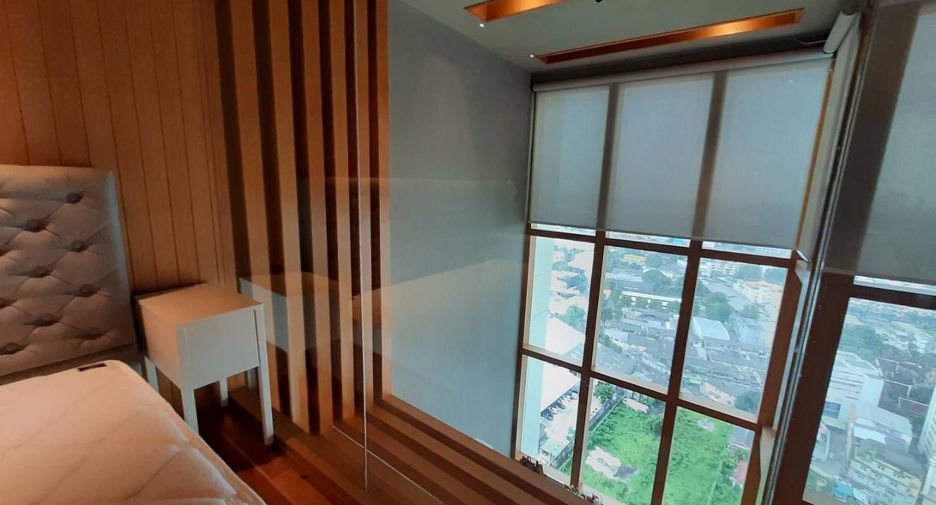 À vendre 1 chambre condo à Khlong Toei, Bangkok