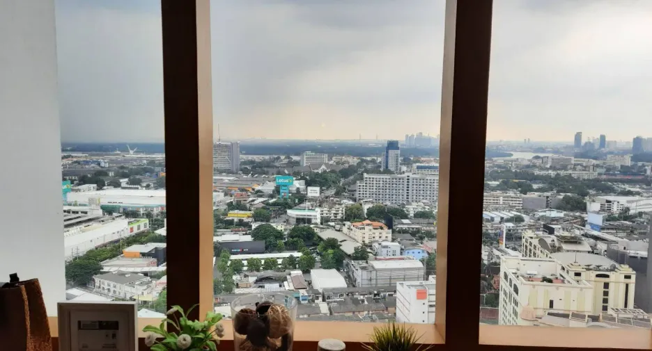 À vendre 1 chambre condo à Khlong Toei, Bangkok