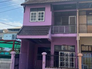Casa adosada en venta de 4 habitaciones en Bangkok Noi, Bangkok