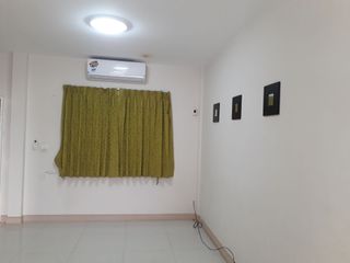 For sale 3 bedrooms townhouse in Min Buri, Bangkok