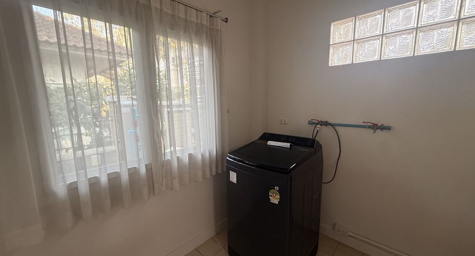 For rent 4 bedrooms house in Hang Dong, Chiang Mai