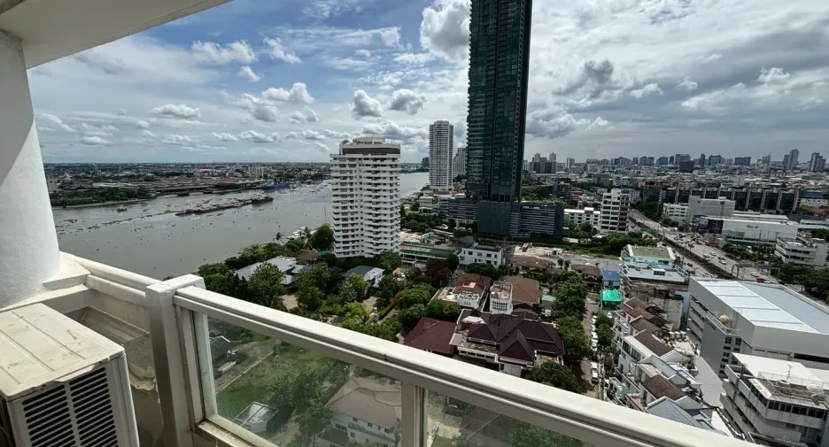 For sale 3 bedrooms condo in Bang Kho Laem, Bangkok