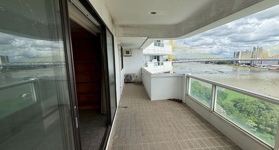 For sale 3 bedrooms condo in Bang Kho Laem, Bangkok