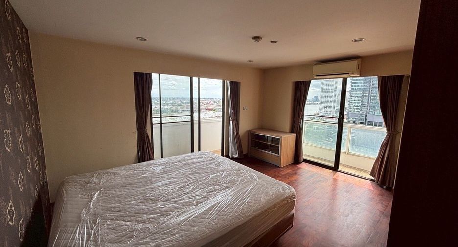For sale 3 bedrooms condo in Bang Kho Laem, Bangkok