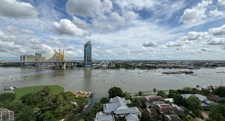 For sale 3 bedrooms condo in Bang Kho Laem, Bangkok