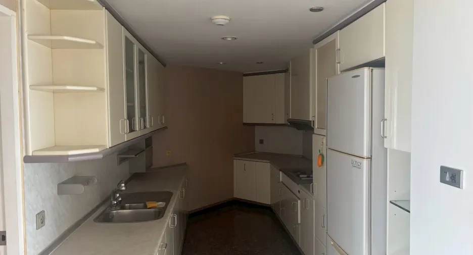 For sale 3 bedrooms condo in Bang Kho Laem, Bangkok