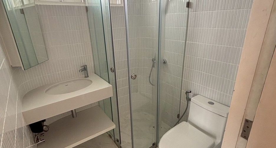 For sale 3 bedrooms condo in Bang Kho Laem, Bangkok