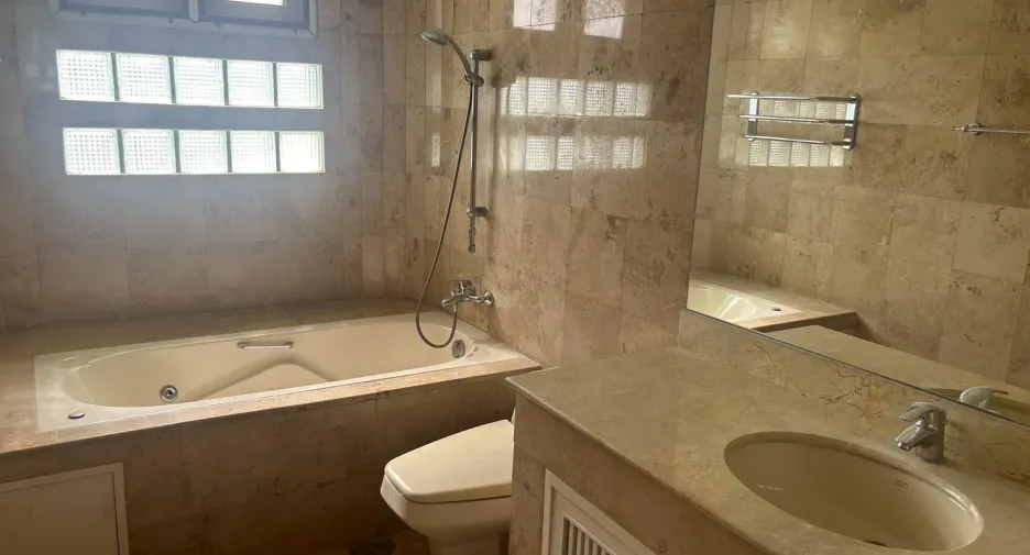 For sale 3 bedrooms condo in Bang Kho Laem, Bangkok