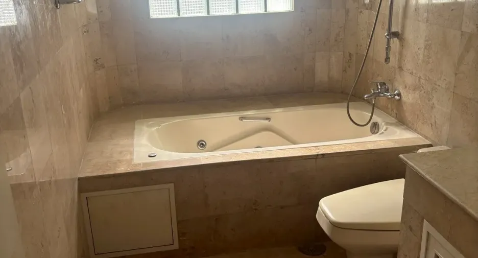 For sale 3 bedrooms condo in Bang Kho Laem, Bangkok