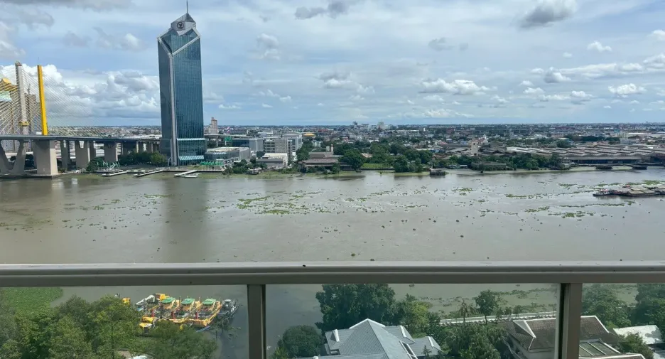 For sale 3 bedrooms condo in Bang Kho Laem, Bangkok