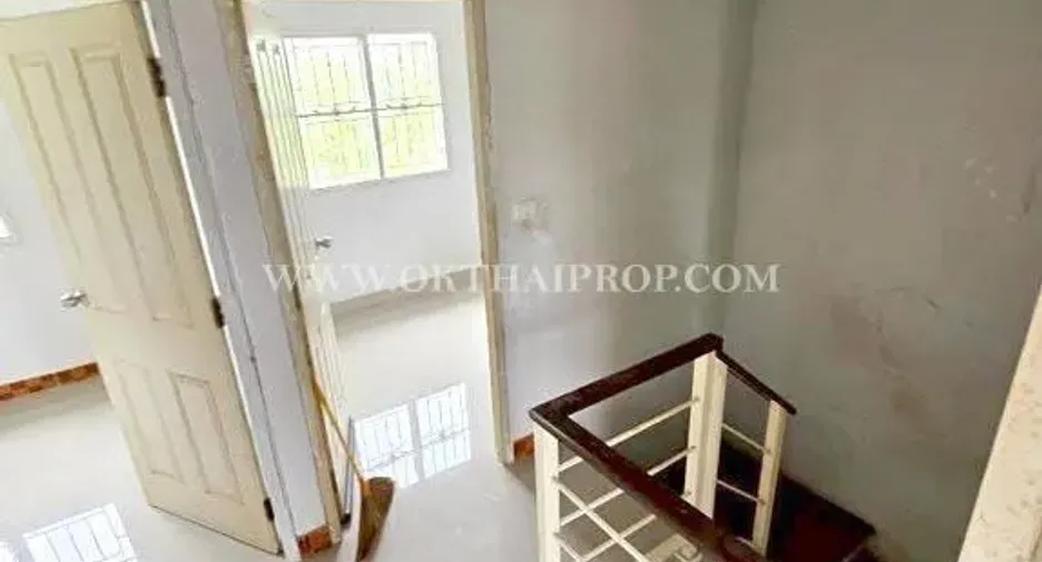 For sale 3 bedrooms townhouse in Lat Krabang, Bangkok