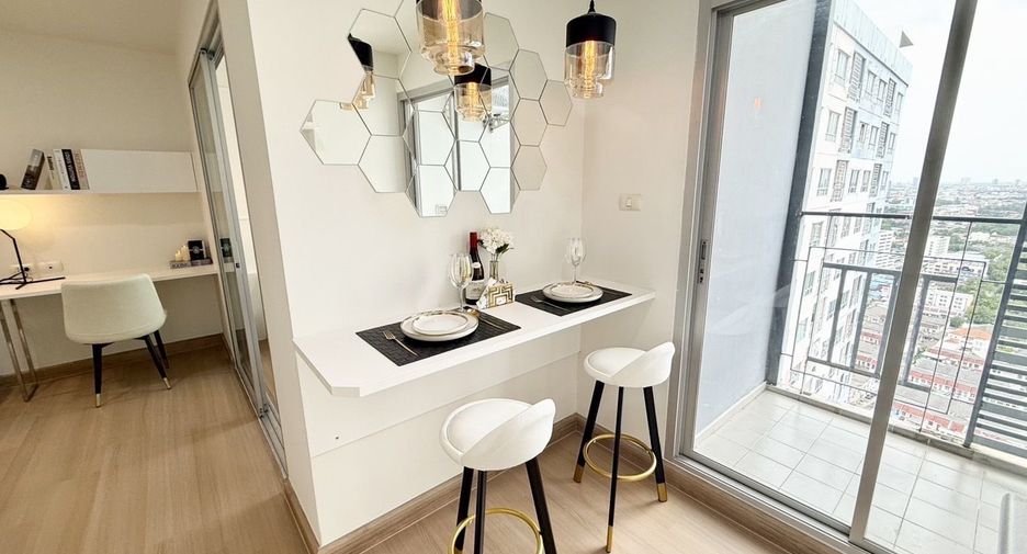 For sale 1 bed condo in Bangkok Noi, Bangkok