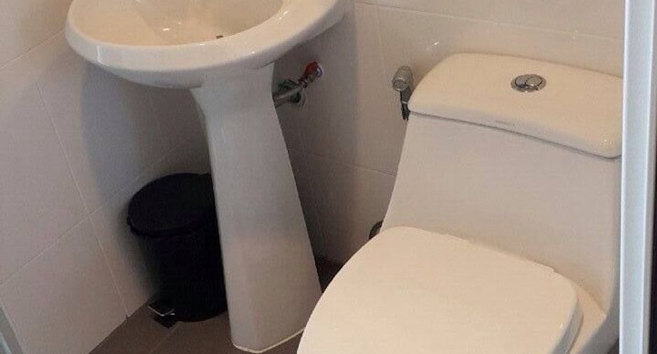 For rent 1 bed condo in Phra Khanong, Bangkok